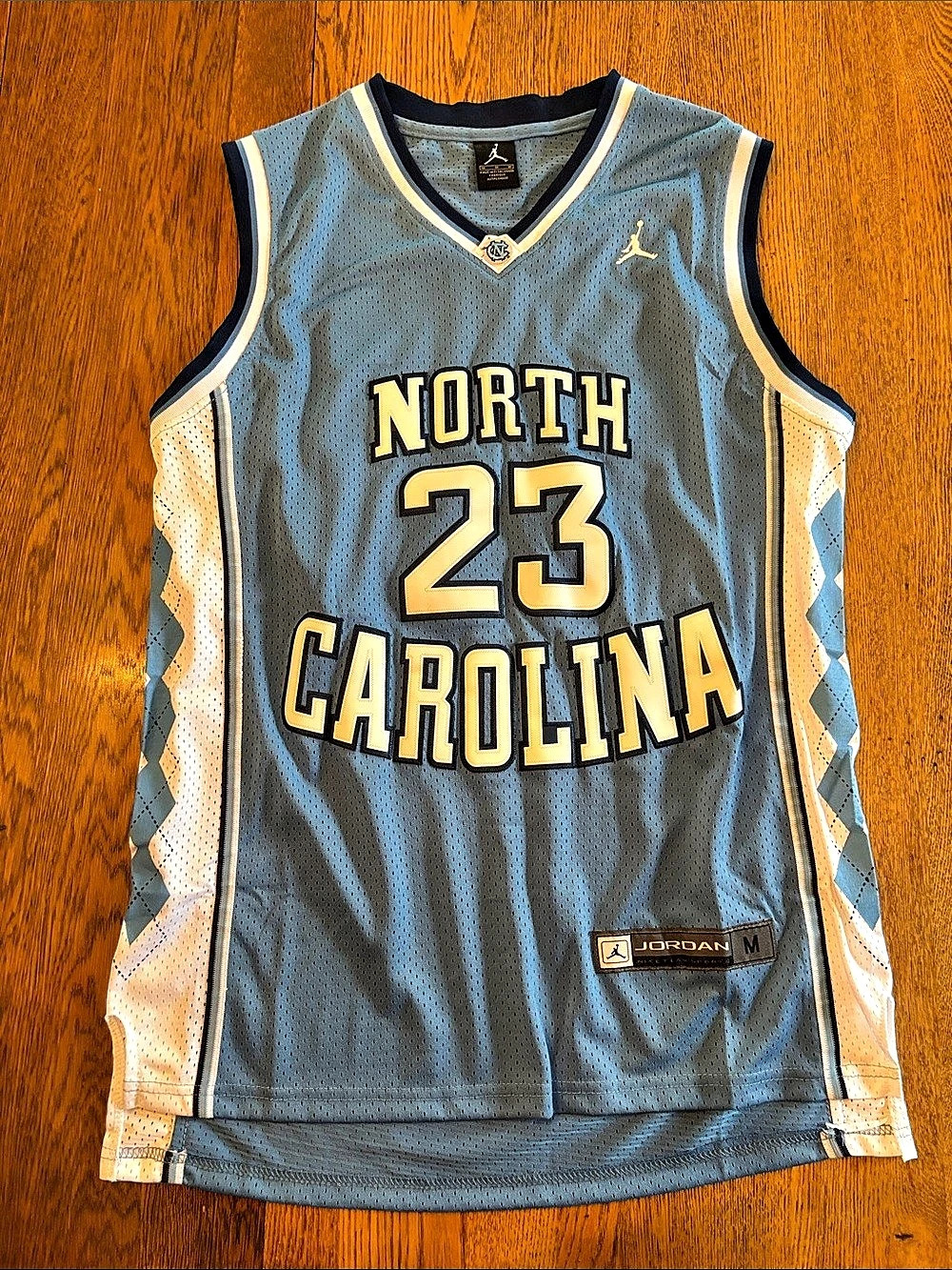 Jordan College UNC Limited Basketball Jersey Blue & White Medium